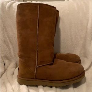 UGG boots size 8 tall